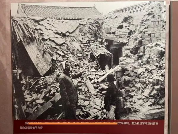 b9efed6a5b15b886322858f218ec6323.jpg b9efed6a5b15b886322858f218ec6323.jpg